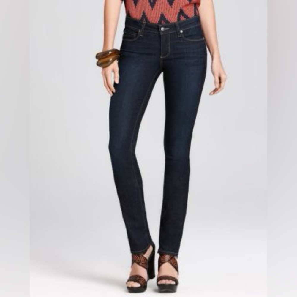 NWOT PAIGE DENIM SKYLINE STRAIGHT IN STREAM SIZE 33 Z7